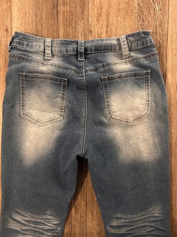 Women’s Distressed Boot Cut Jeans 12