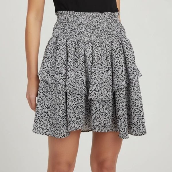 ZAFUL White Black Flounce Smocked Floral Skirt A-line Layered Women's Size 6