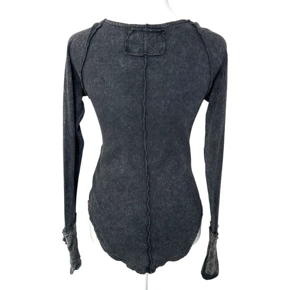 We The Free Free People Washed Charcoal Ribbed Notched Neck Long Sleeve Top XS 12