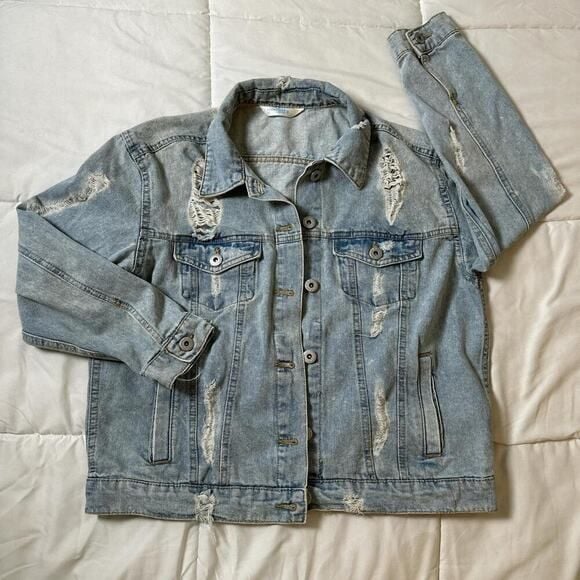 Distressed Light Wash Denim Jacket Women’s Small Ripped Back Casual Layering 11