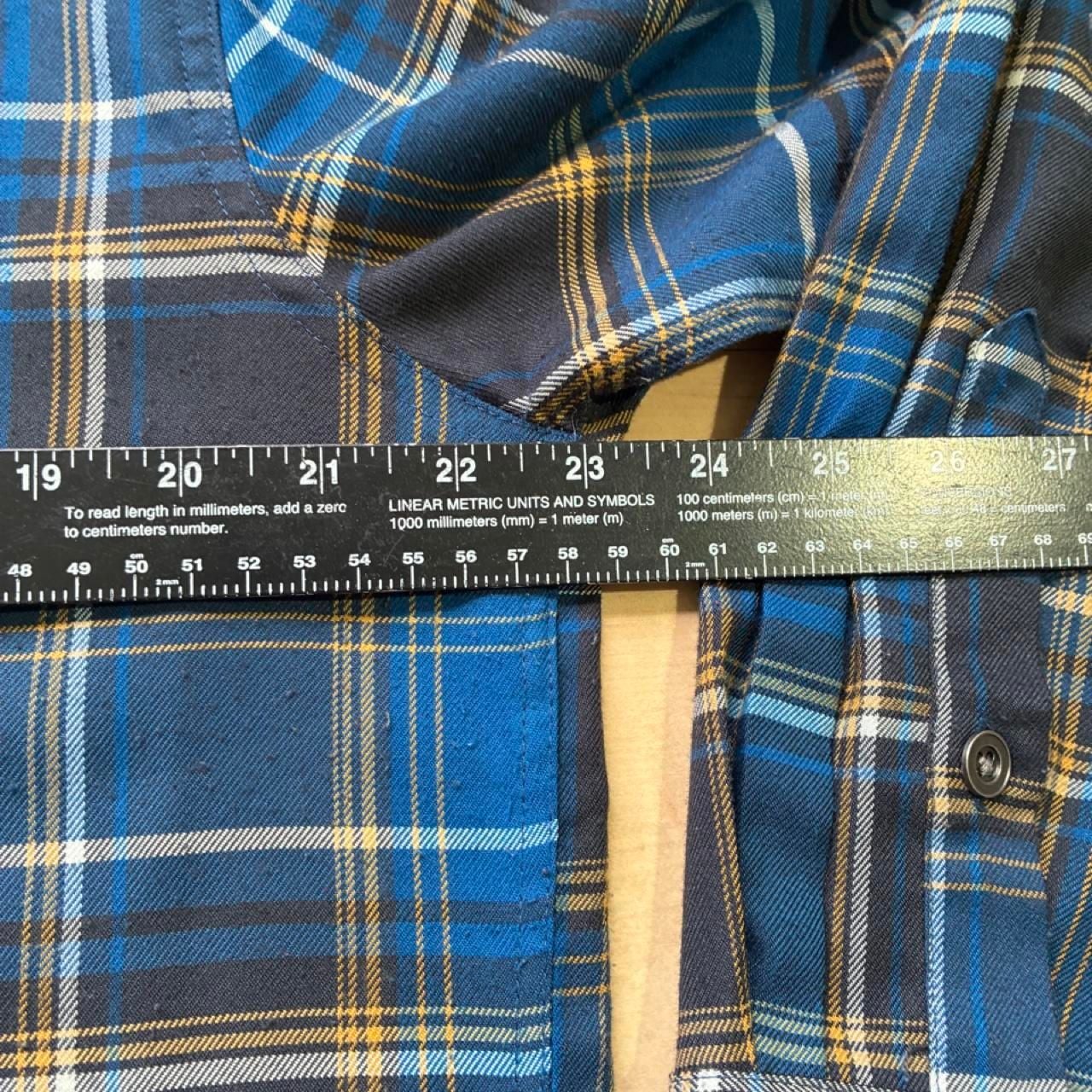 SwissTech Blue Plaid Flannel Button Down Shirt Mens Medium 5