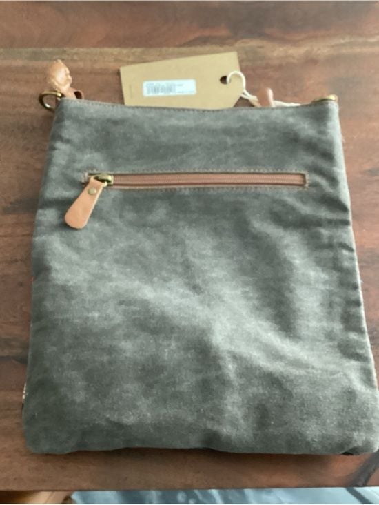Product thumbnail 3