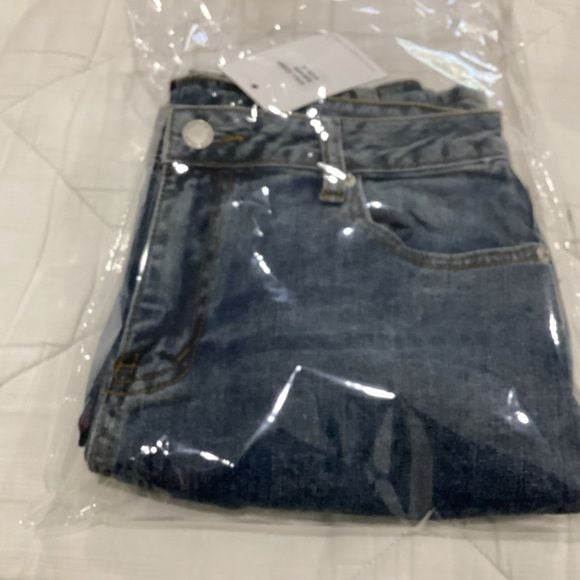 blueb. Heart-Appliqué Straight Leg Jeans iwith jewels - Size S - NWT 7