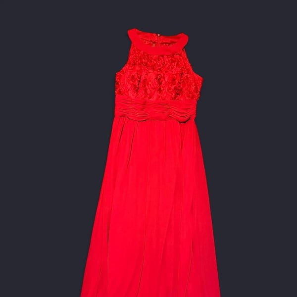 Scarlett Floor Length Formal Dress With Floral Lace Bodice Size 12