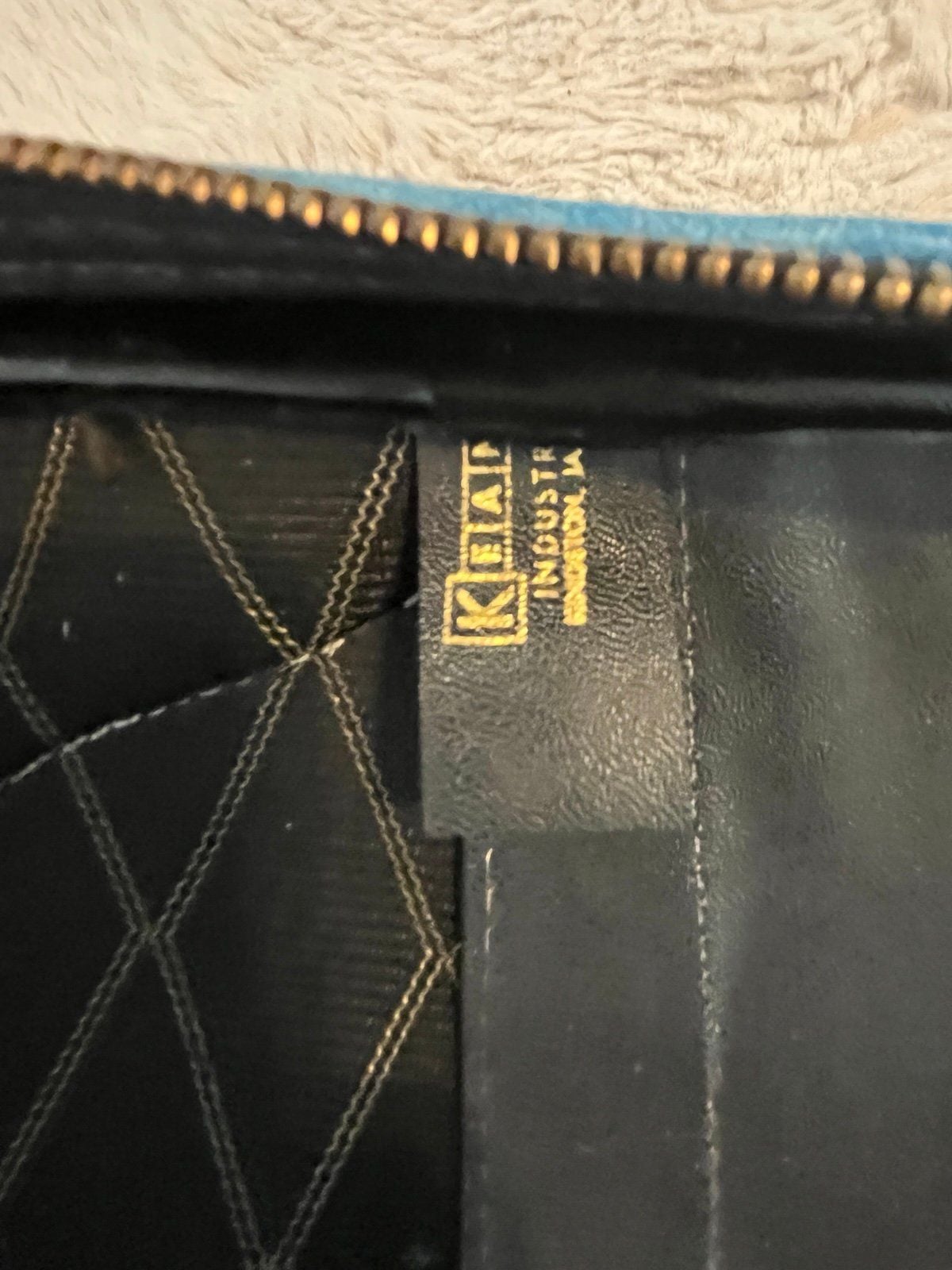 vintage blue zip around suitcase 4
