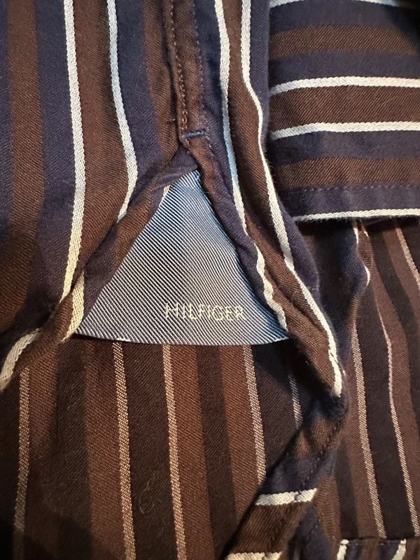 Tommy Hilfiger Men’s Medium Classic Fit Striped Button Front Dress Shirt Navy Brown White 4