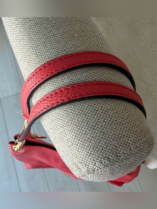Authentic Michael Kors red leather shoulder bag true statement piece. 5