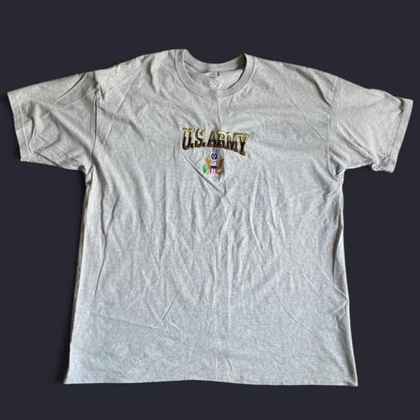 U.S. Army embroidered T Shirt size 2XL 