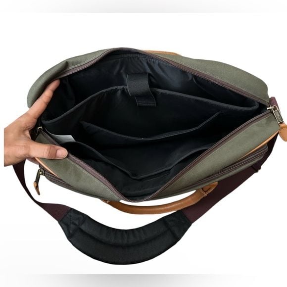π Eddie Bauer Messenger Bag 4