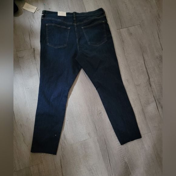 Women's Dark Blue Jeans 3