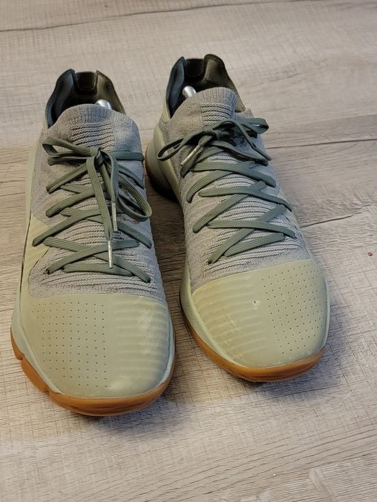 Under Armour Olive Green Athletic Shoes with Gum Outsole 2