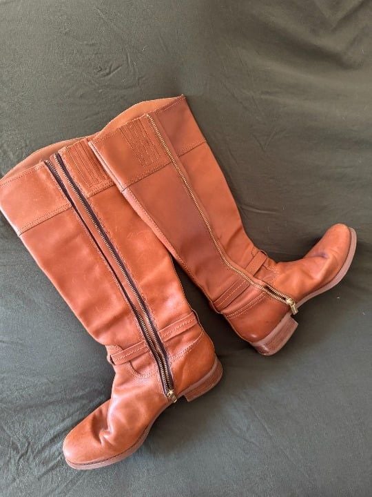 Michael Kors Women's Leather Boots - Style #AA13G, Size 7.5, Rgt Zipper Replaced 3