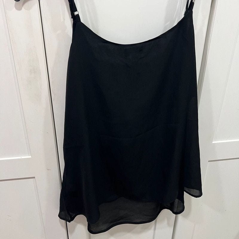 Black cleavage blouse 7