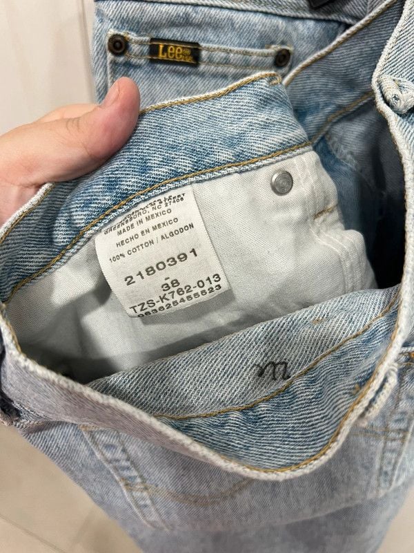Vintage Lee light wash shorts 7