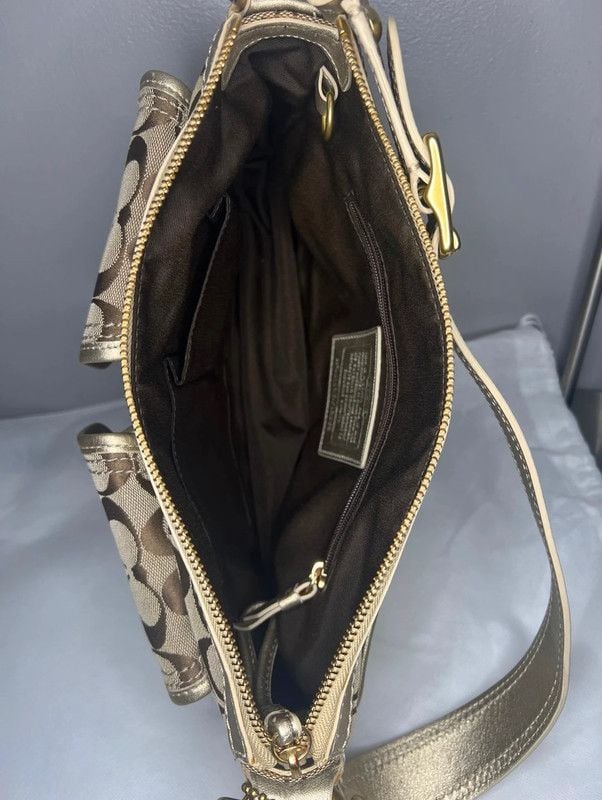 Coach legacy purse and wallet 8