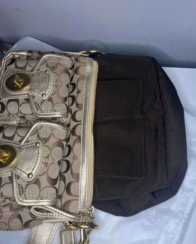 Coach legacy purse and wallet 10