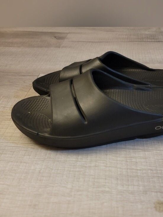 OOFOS Black Women's Slide Sandals 3
