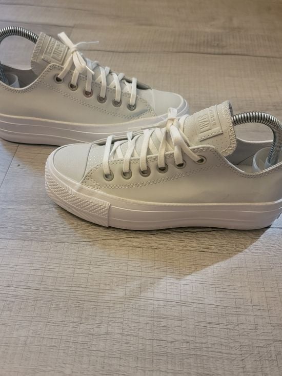 Converse Chuck Taylor All Star Low Top Sneakers - White 6