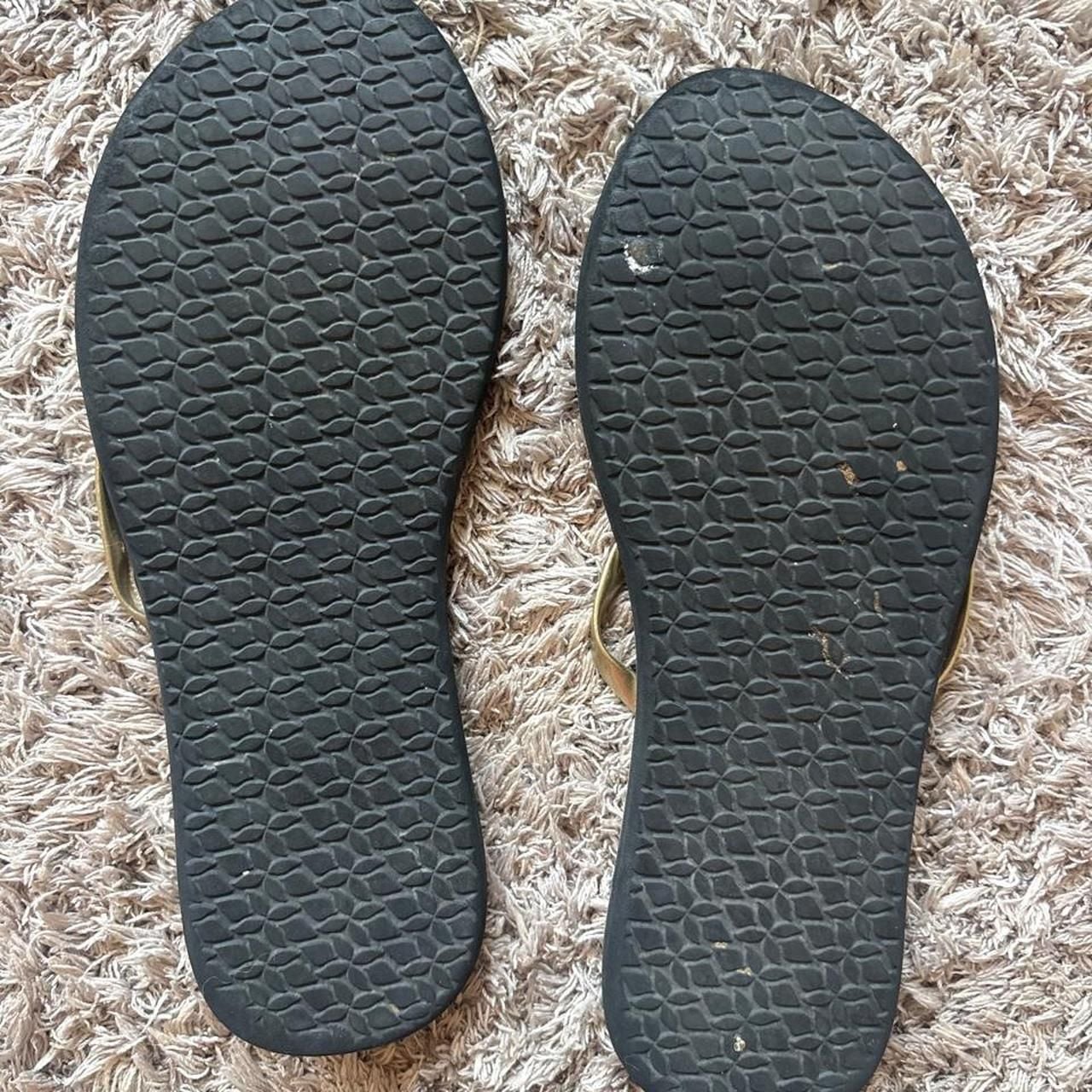 Reef Gold Flip Flops Sandals Size 6 4