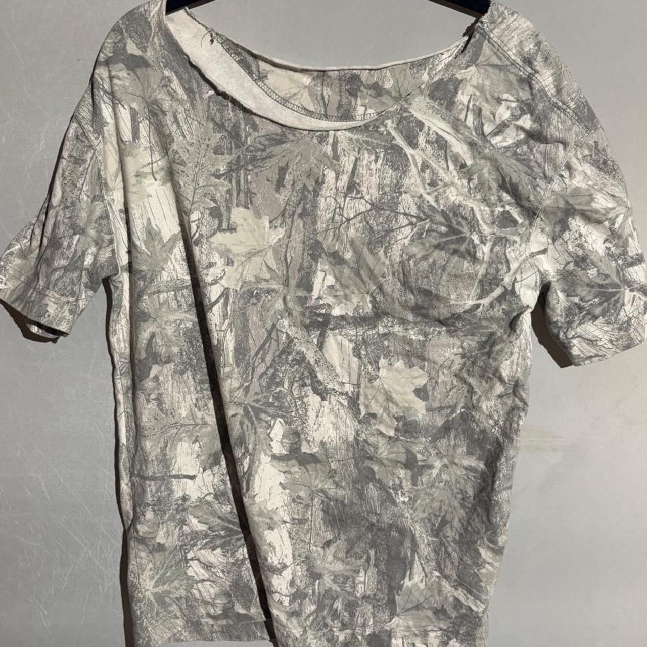 Hollister Camo Leaf Print Off-the-Shoulder Crop Top 2