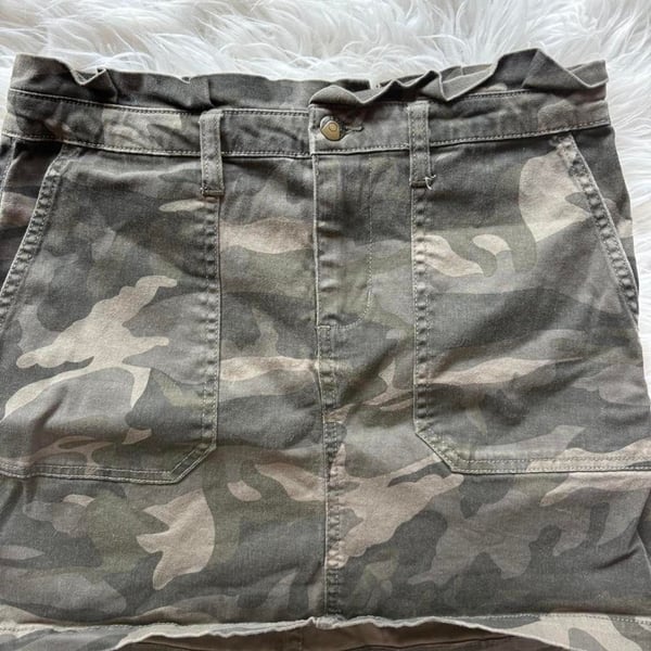 Blue Spice Camo Cargo Mini Skirt Size 7