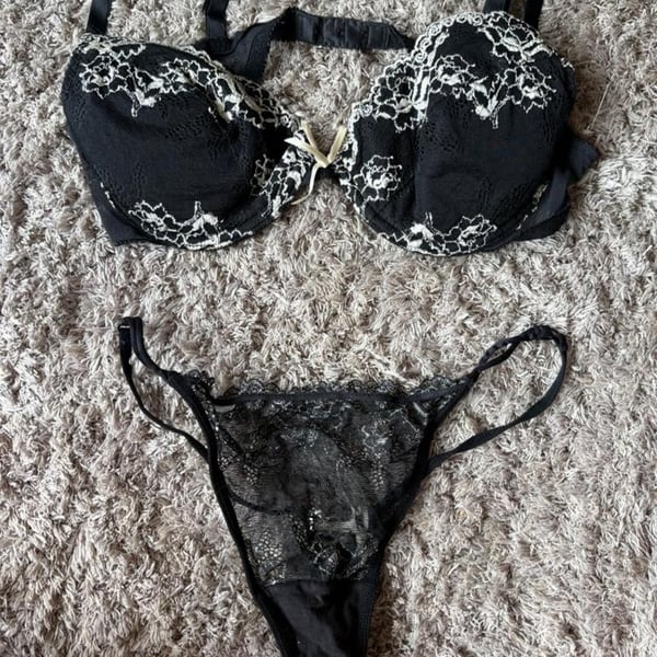 Victoria's Secret Black and White Lace Lingerie Set C Cup