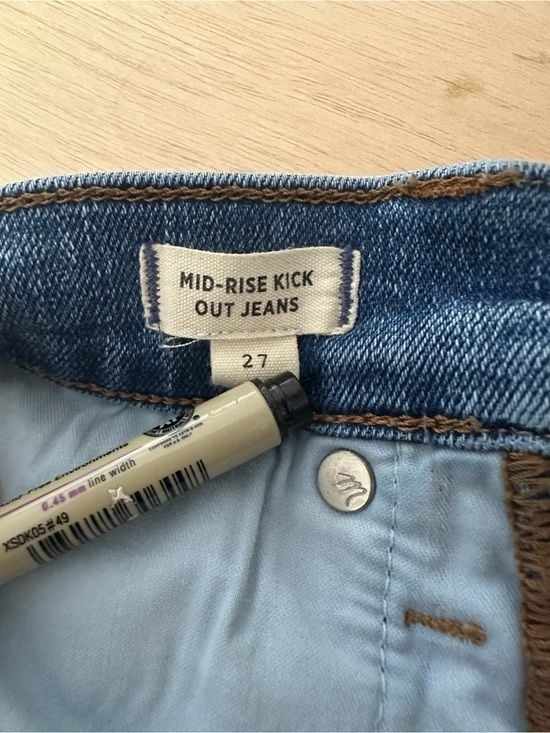 Madewell Mid-Rise Kick Out Crop Jeans - Women’s Size 27 5