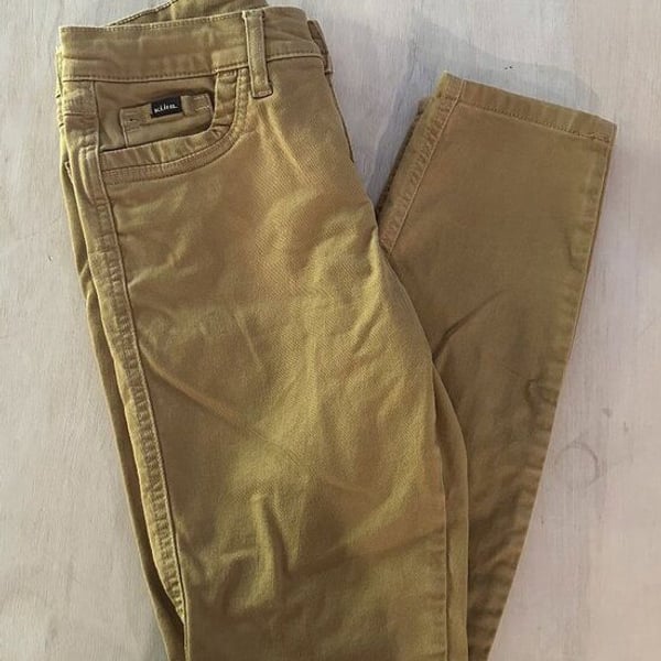 Kuhl Women's Pants - Size 6 Short