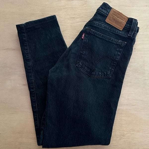 Levi's® Wedgie Straight Womens High Rise Straight Leg Jean