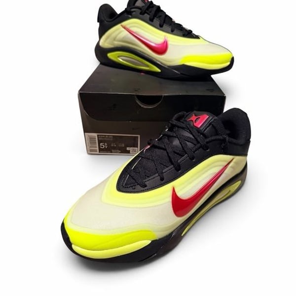 New in Box Nike A’One SE (GS) Brand New in Box 5.5Y / 7W Retail: $90 Aja Wilson