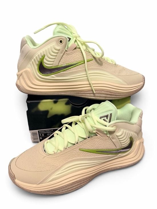 New Nike Giannis Freak 7 LE – Men’s 7.5 / Women’s 9 Retail: $115 2