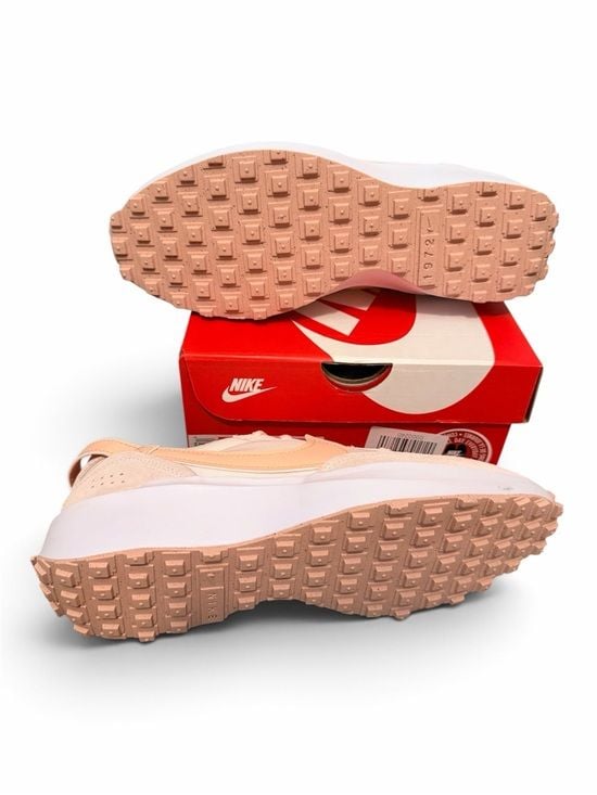 NIB Nike Waffle Debut DH9523-602 Women's Pale Pink & Peach Low-Top Sneaker Sz 8 4