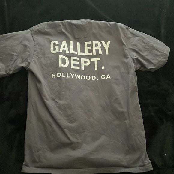 Gallery dept. tee 3
