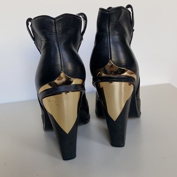 Dolce Vita Kitt Boot Gold Detail Western Sz 8 9