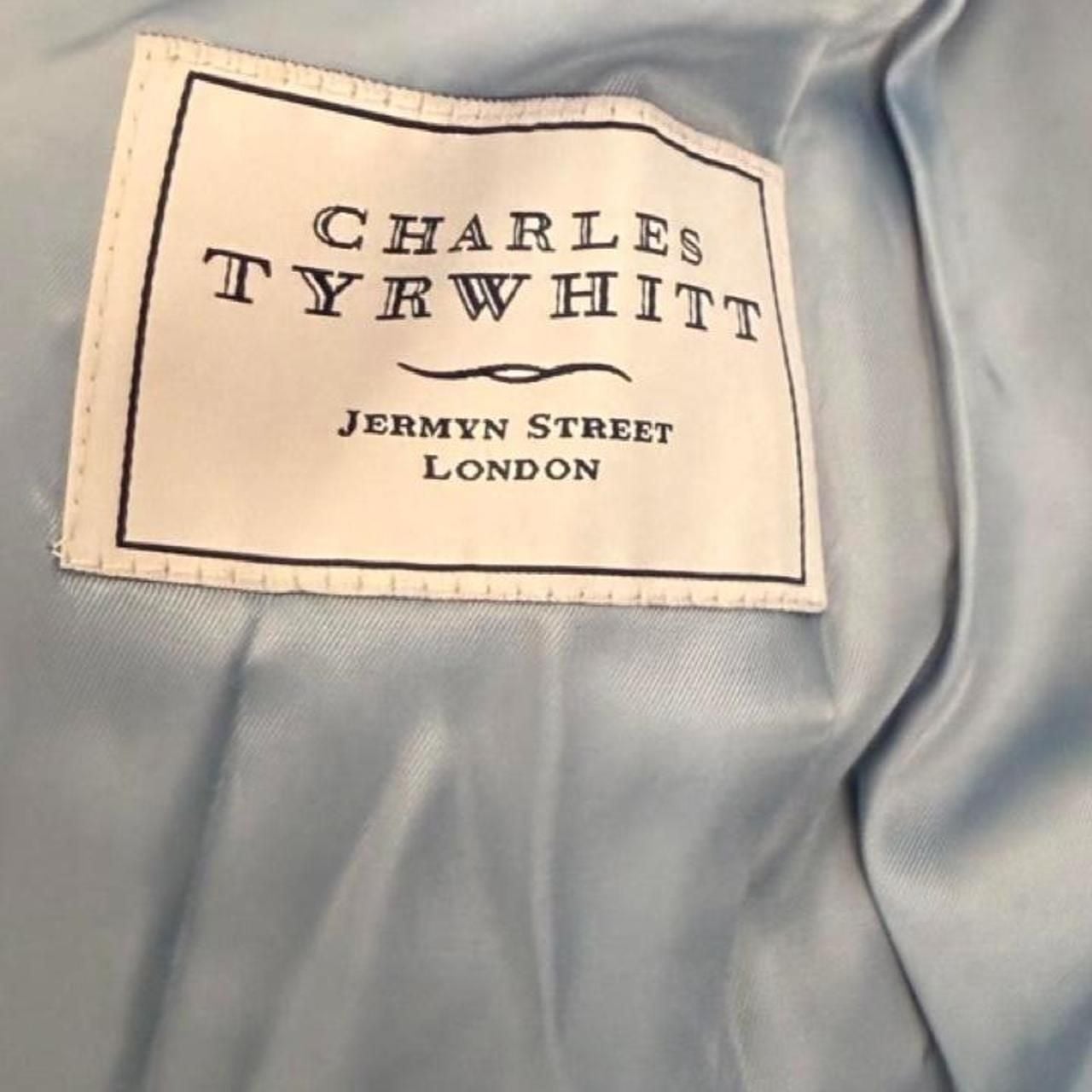 Charles Tyrwhitt Pinstripe Tailored Fit Suit 40L 3