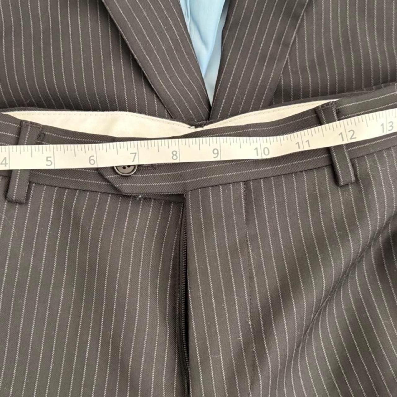 Charles Tyrwhitt Pinstripe Tailored Fit Suit 40L 5