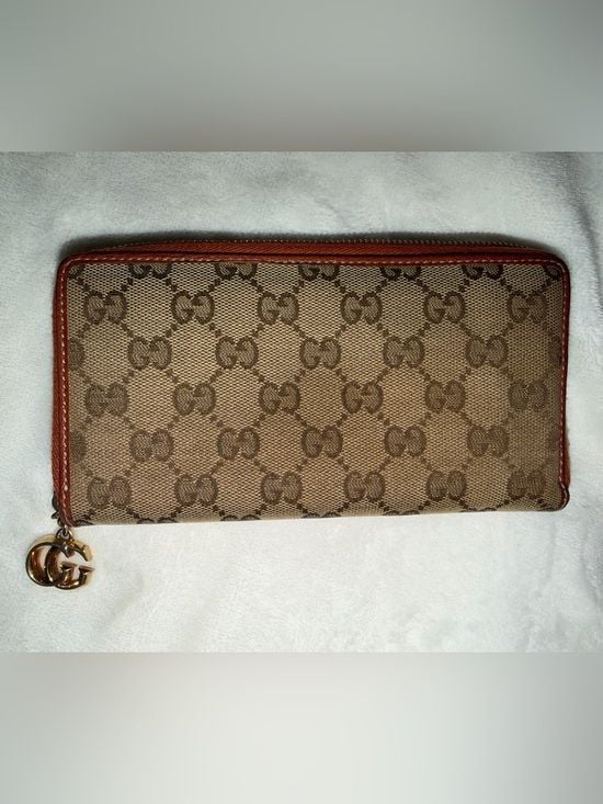 Vintage Gucci Brown GG Monogram Zip-Around Wallet with Gold GG Charm 2