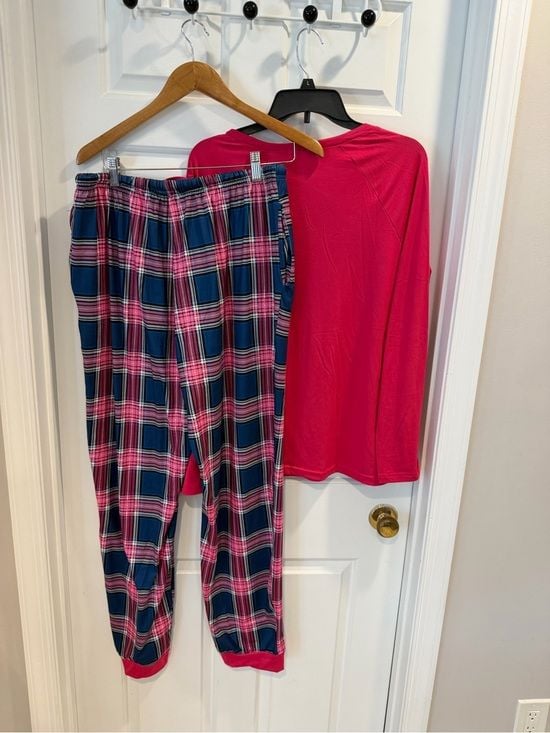 NWT Pink Plaid Pajama Set - Long Sleeve Top & Jogger Pants Sz XL 4