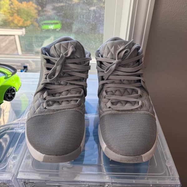 Nike LeBron Witness 8 Grey Basketball Shoes FB9944-001