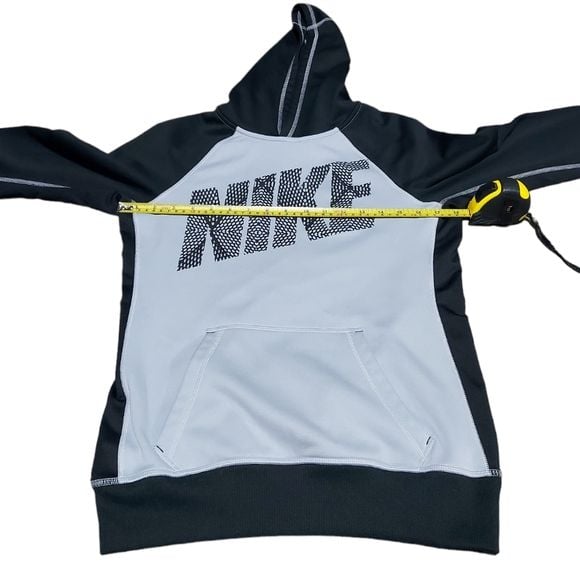 Nike Women's Therma-Fit Hoodie Size Small 8