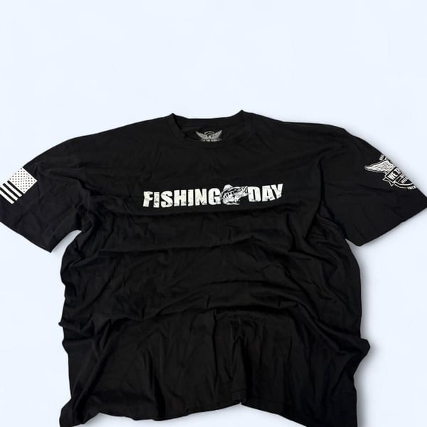 We The People Holsters Fishing Day Graphic T-Shirt Black XXL