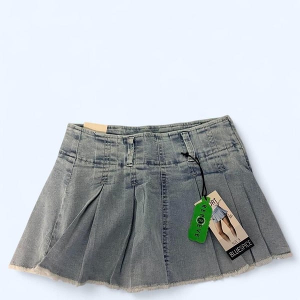 BLUESPICE Denim Pleated Skort Size 0 Light Wash Raw Hem