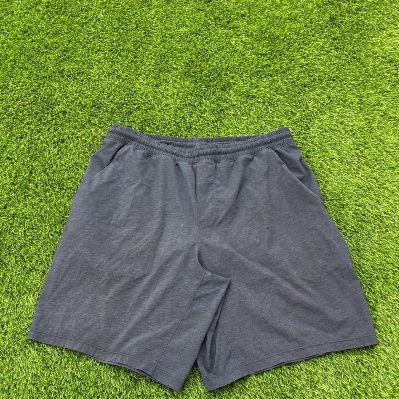 Lululemon Metal Vent Tech or Pace Breaker Athletic Shorts Size L 1