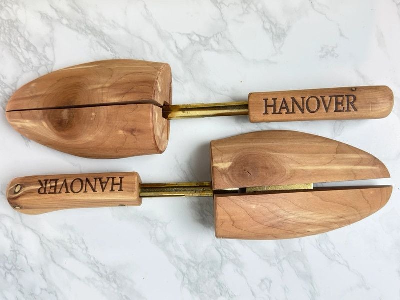 Vintage Hanover Large Cedar Shoe Trees Split Toe Adjustable Men's Shapers 1
