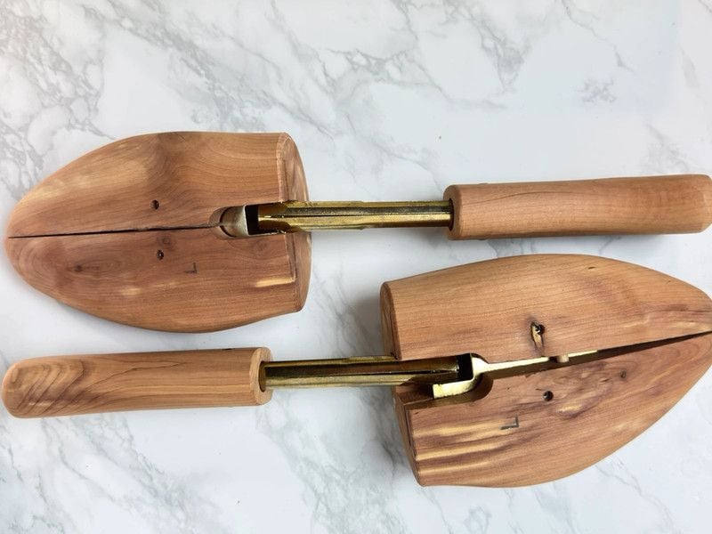 Vintage Hanover Large Cedar Shoe Trees Split Toe Adjustable Men's Shapers 2