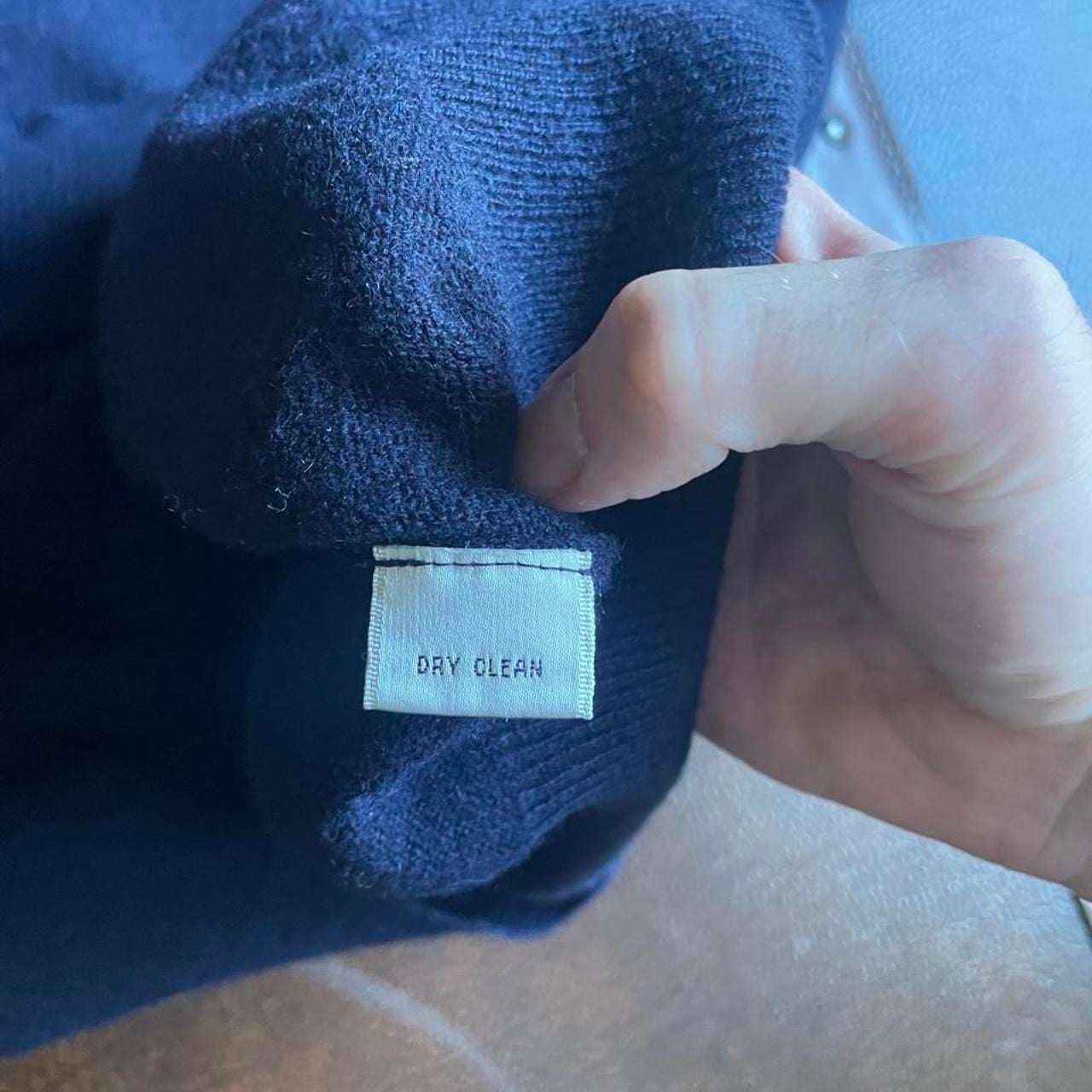 Cashmere Sweater Mens XL Navy Blue
Turnbury 6