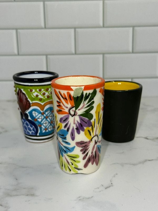 Vintage Mexican Style Hand Painted Ceramic Shot Glasses Set of 3 2
