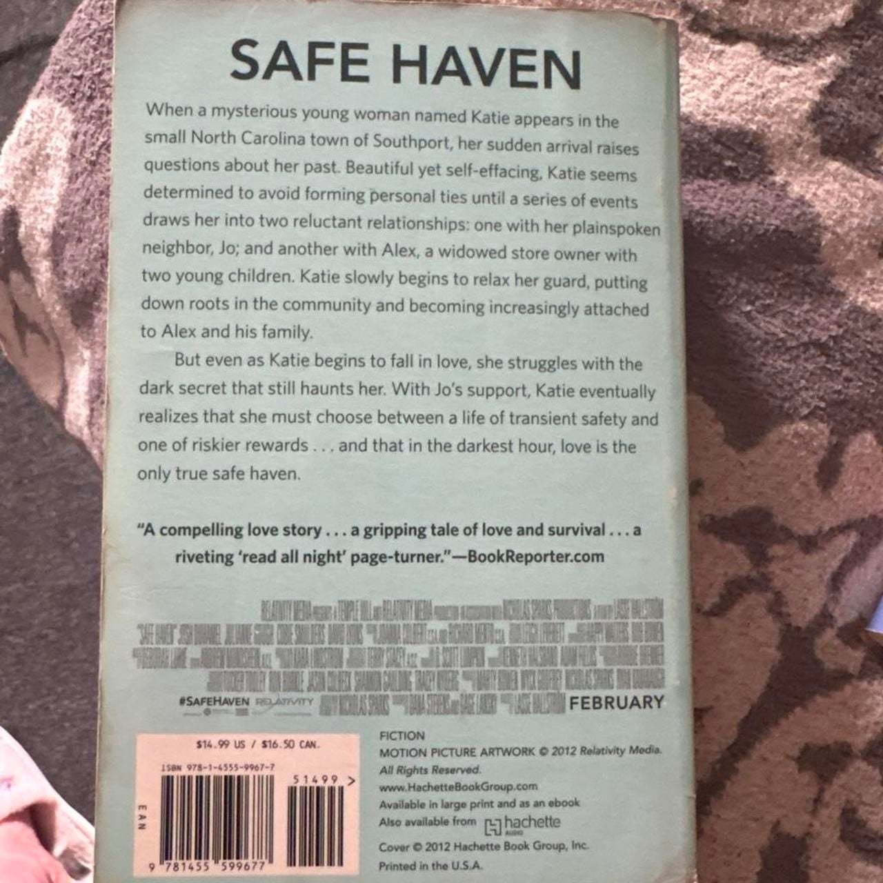 Safe Haven by Nicholas Sparks Paperback Novel 2