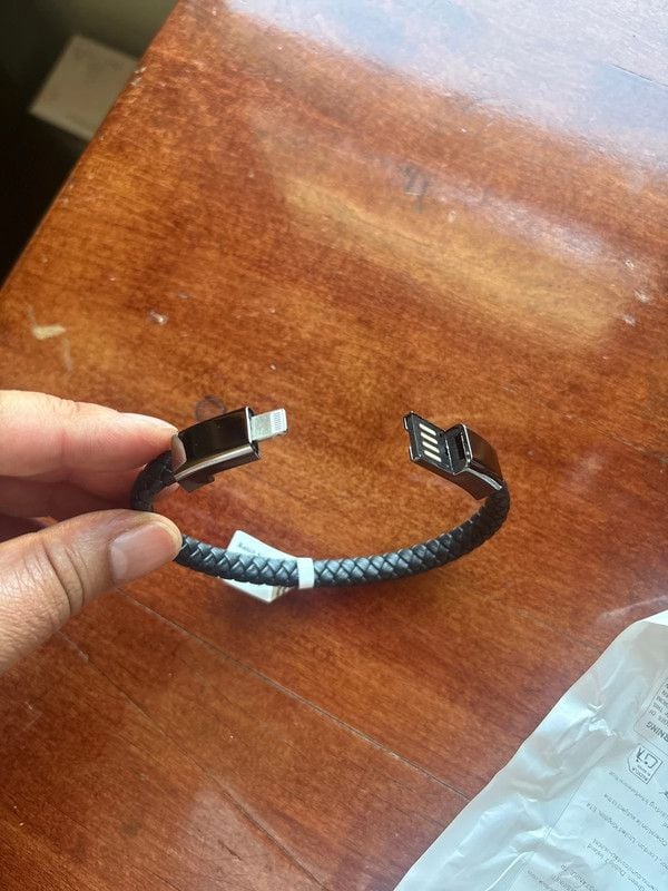 USB Lightning Charging Bracelet 1