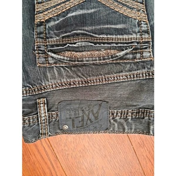 Axel Brand Men's Gray Medium Wash Straight Leg Denim Jeans 5-Pocket Logo
